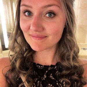 Meet your Posher, Stacy